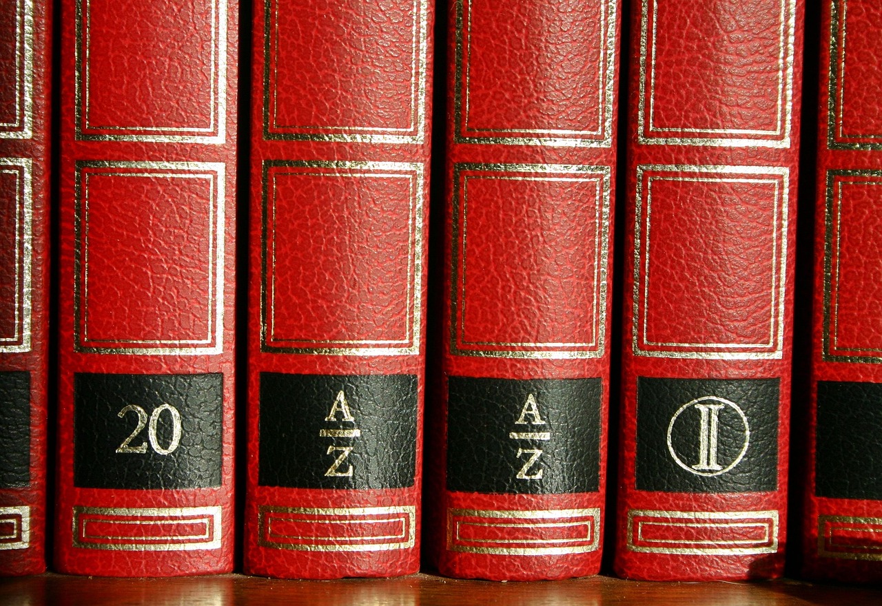 77777888管家婆四肖与2025精准资料免费大全,词语释义、专家解析解释与落实与警惕虚假宣传